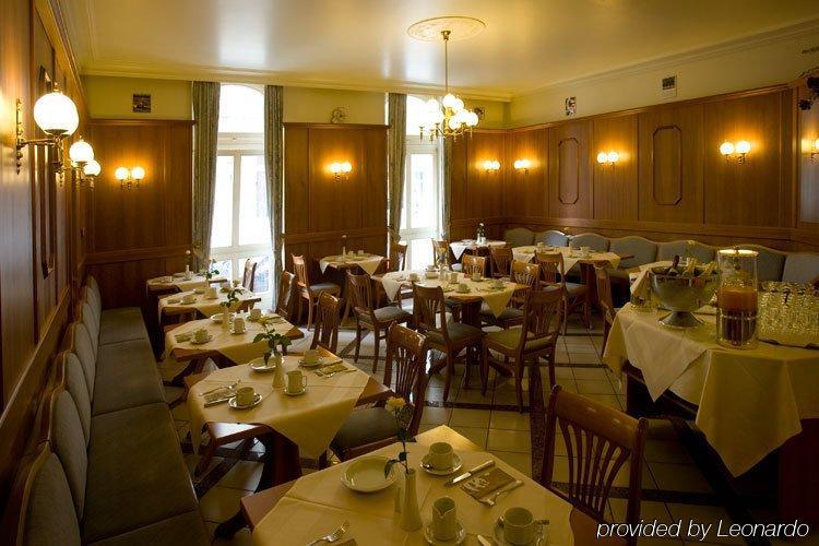 Hotel Roemischer Kaiser トリーア レストラン 写真